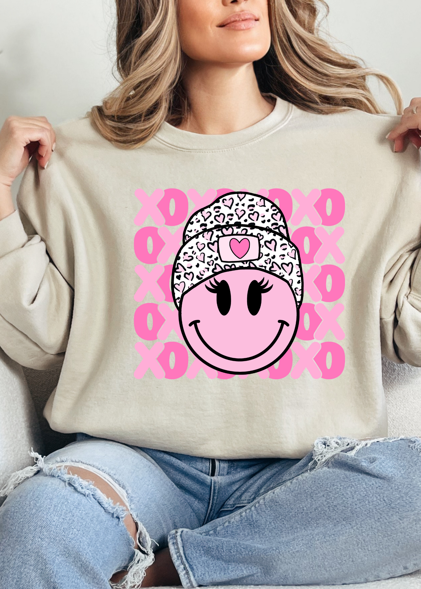 XOXO Smiley Face Pullover