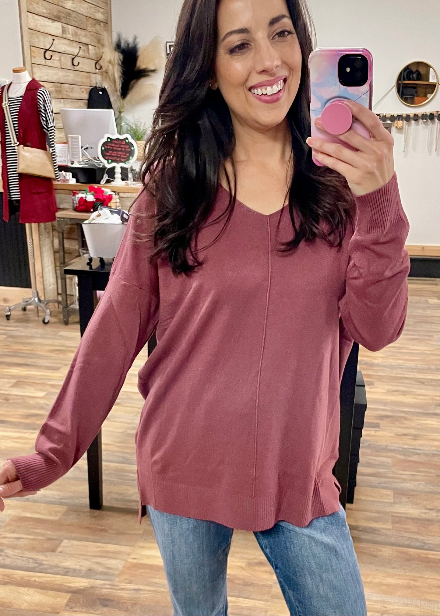 PLUM VNECK SWEATER - Dreamers