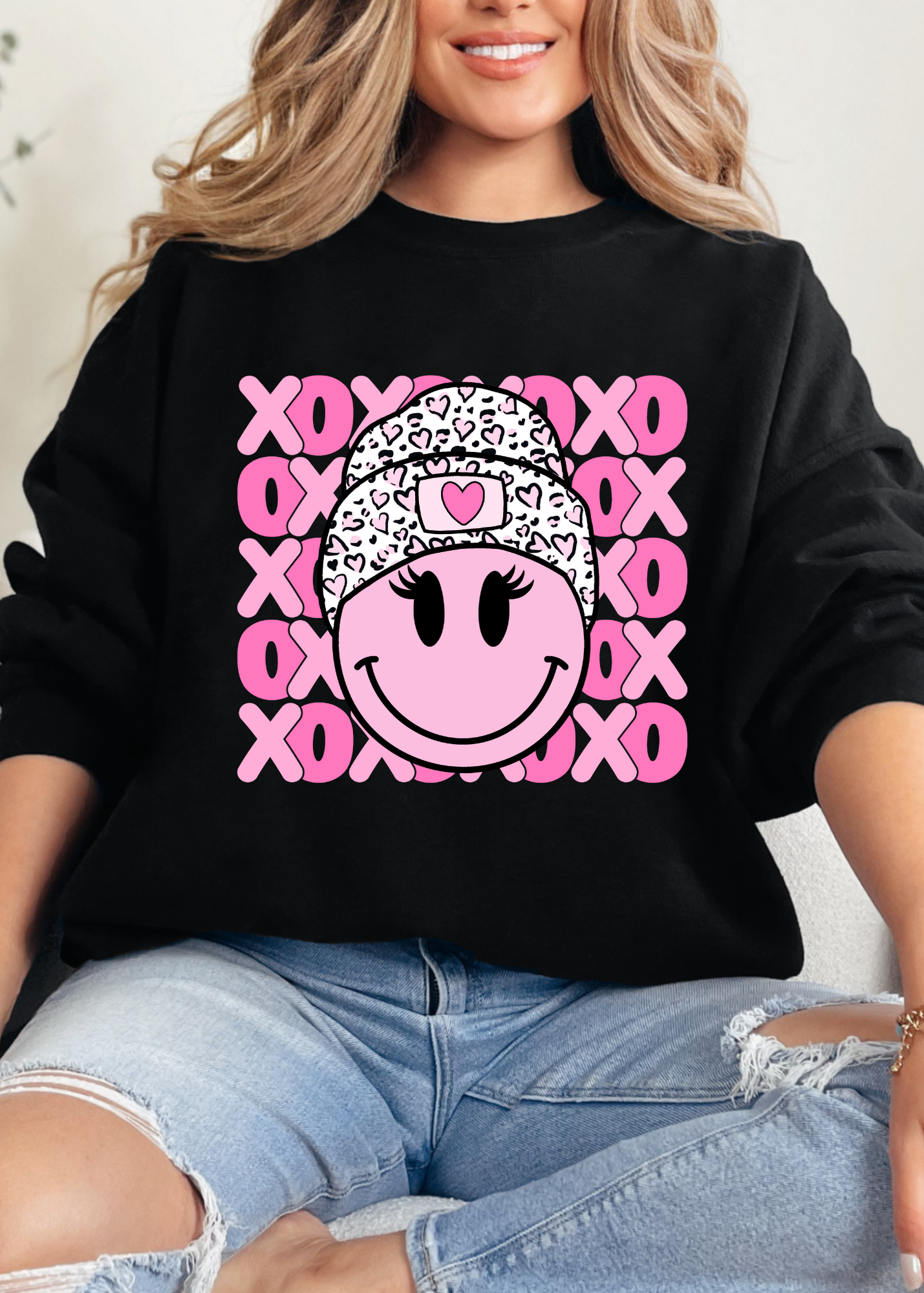 XOXO Smiley Face Pullover