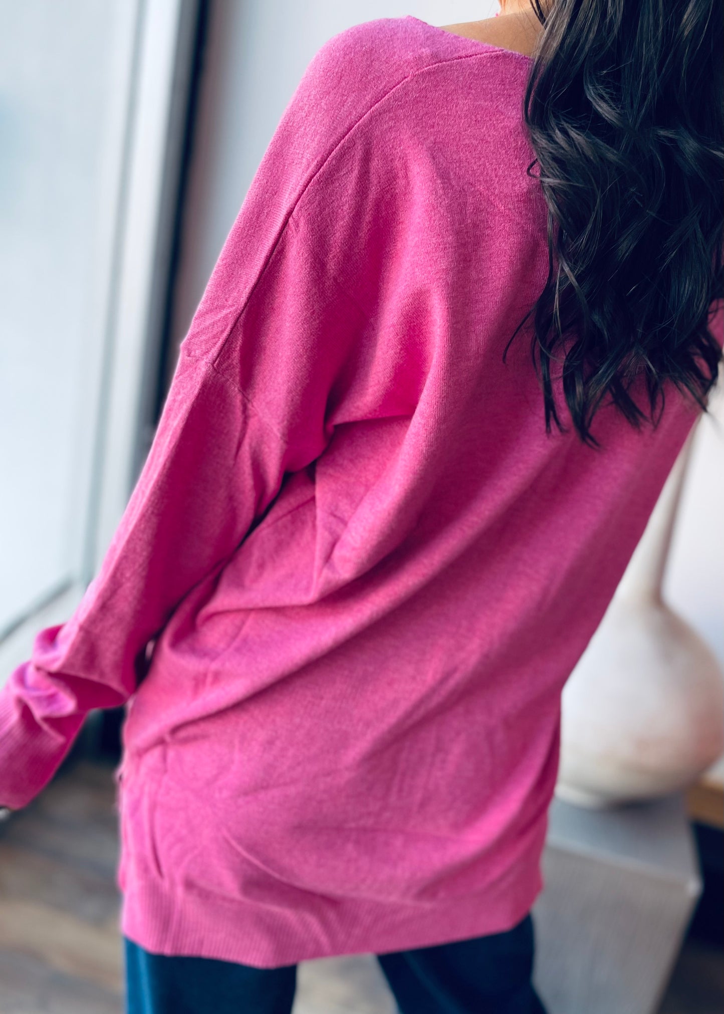 HOT PINK - V-NECK SWEATER