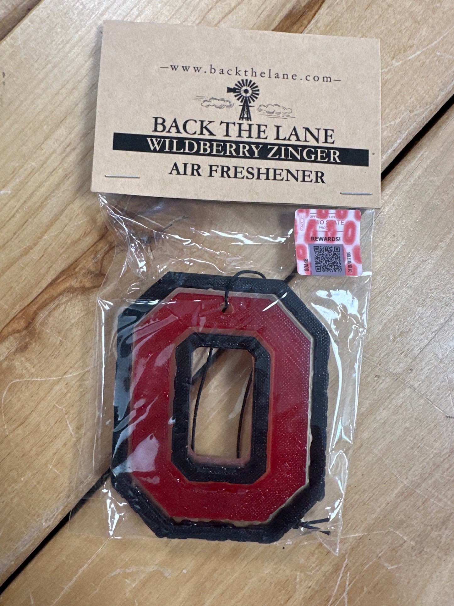 Black Outline Block Letter  "O" Air Freshener, Wildberry Zinger