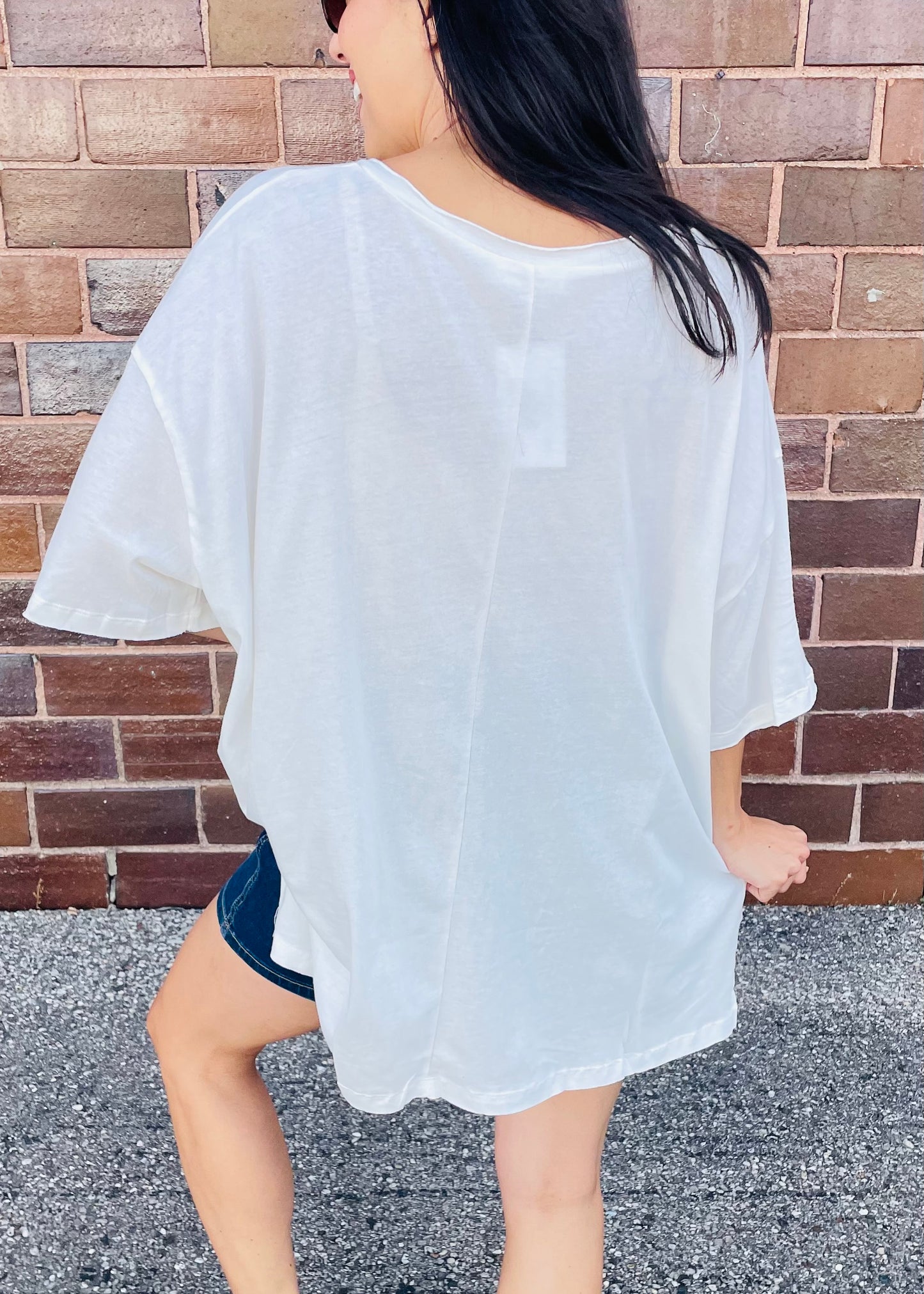 BONE-  OVERSIZED FRONT POCKET RAW EDGE TOP