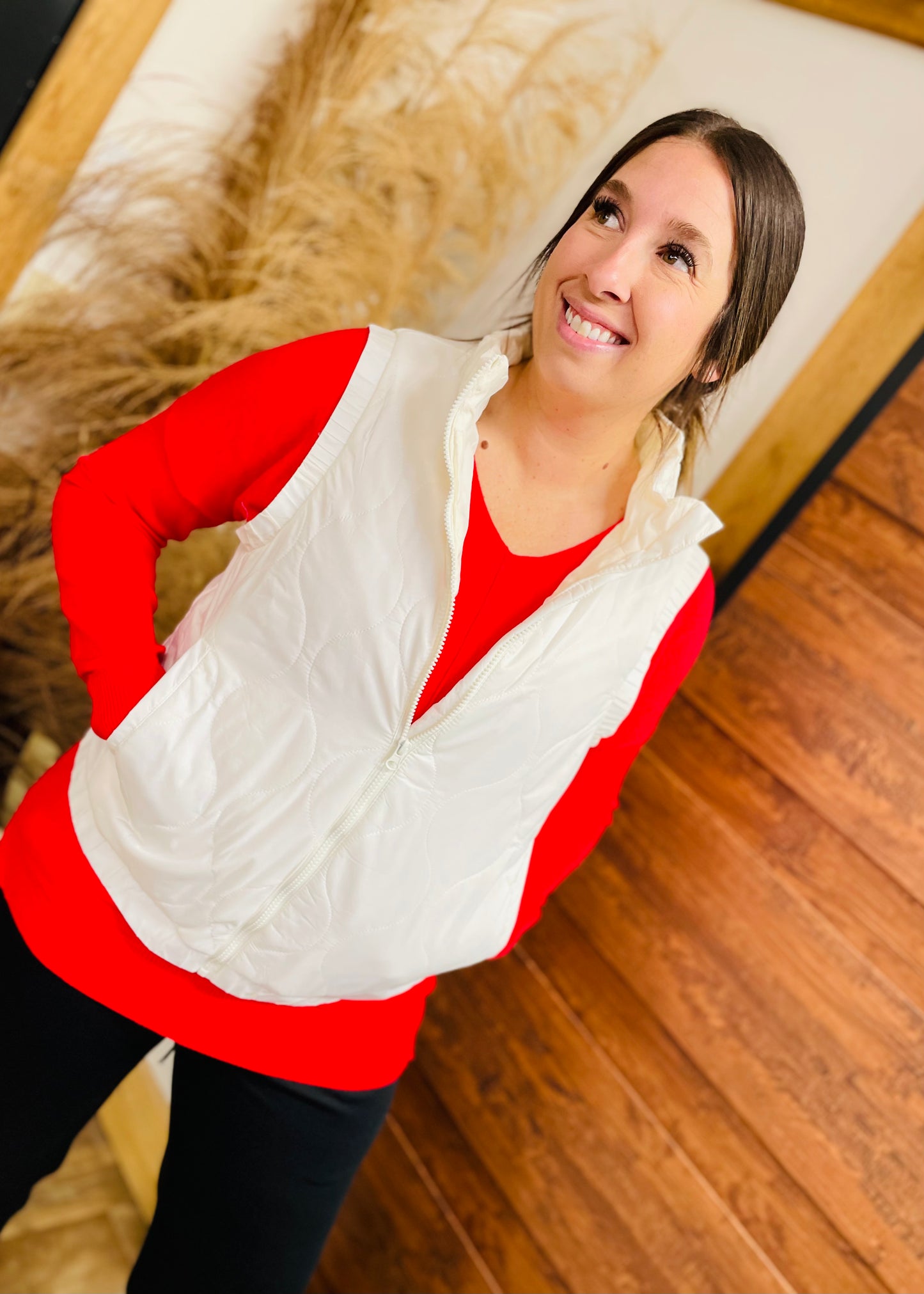 Ivory - Women's Quilted Freestyle Vest with Pockets