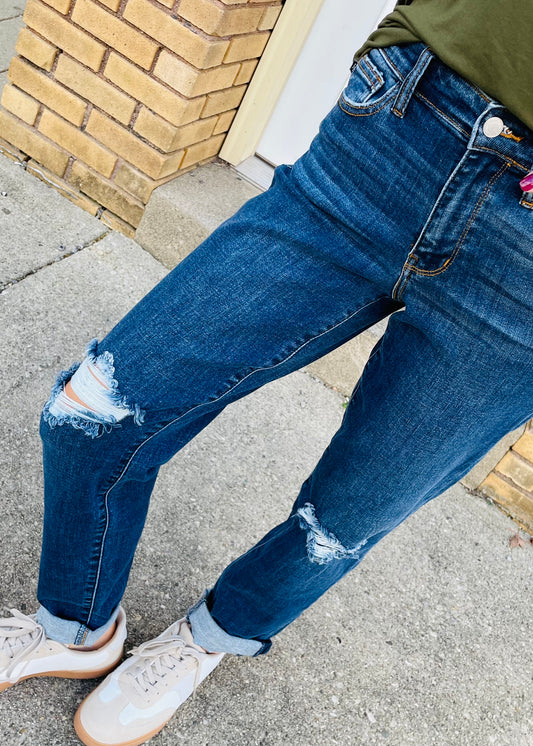 Judy Blue Mid Rise Distressed Slim - JB82607