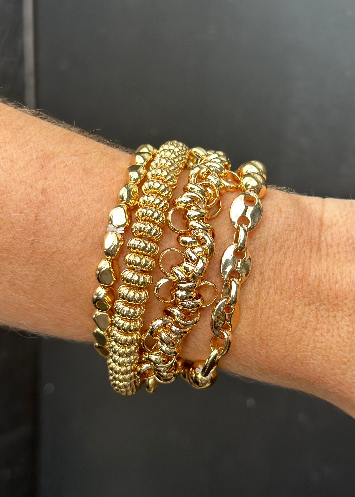 4- Layer Stackable Bracelet (2 Colors )